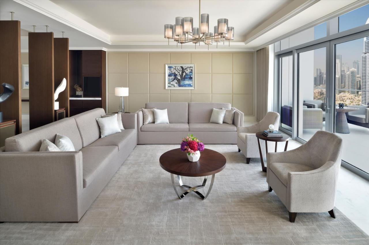 Address Dubai Mall Екстер'єр фото A living room at the Ritz-Carlton, DIFC