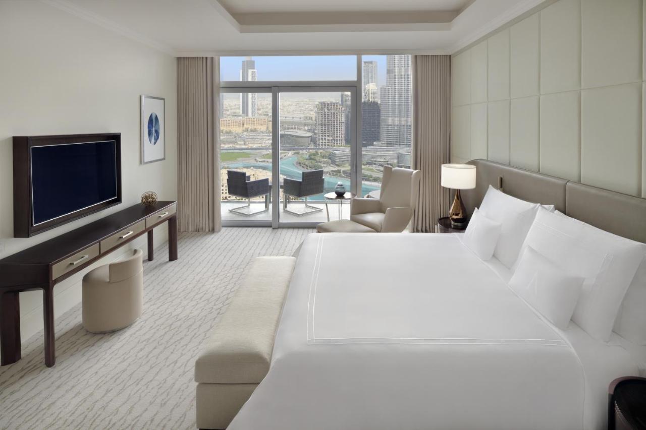 Готель Address Dubai Mall Екстер'єр фото A bedroom at the hotel